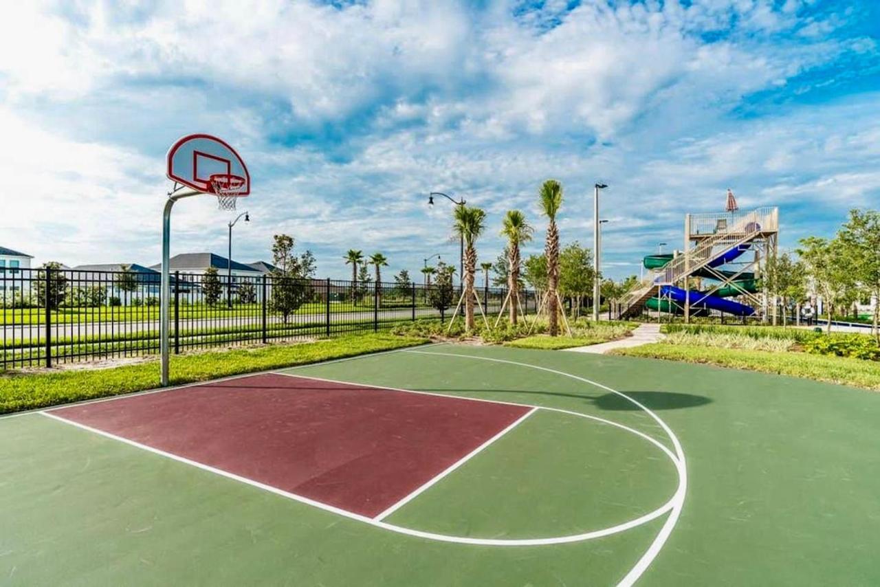 Splendid Thematic 2Br With Waterpark Lägenhet Kissimmee Exteriör bild